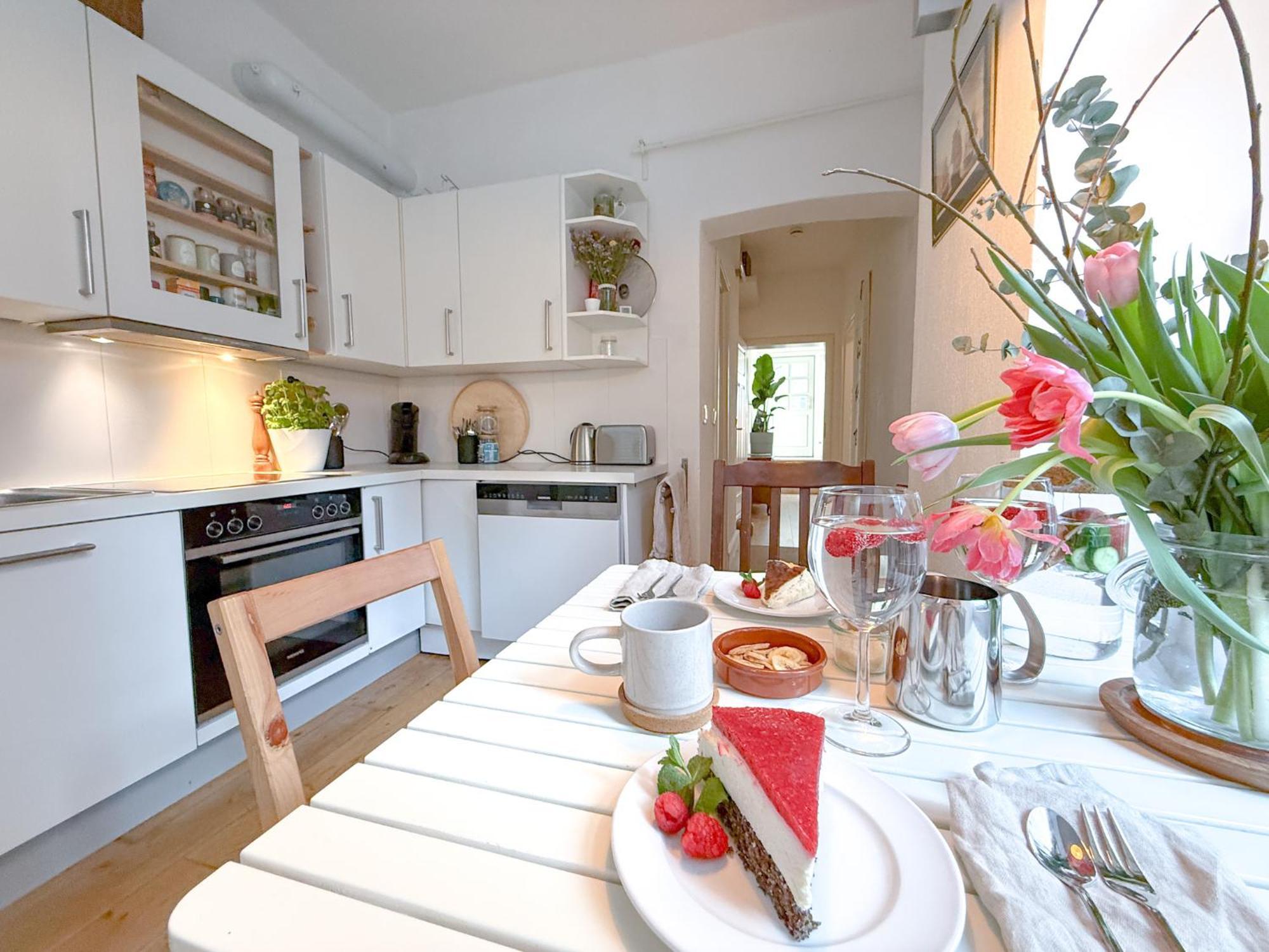 Koje - Stilvolle Altbauwohnung In Ottensen - Urban Und Familienfreundlich Apartment